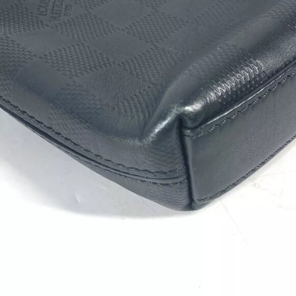 LOUIS VUITTON N23355 Damier Infini Pochette District Bag Crossbody Shoulder Bag - Picture 2 of 16